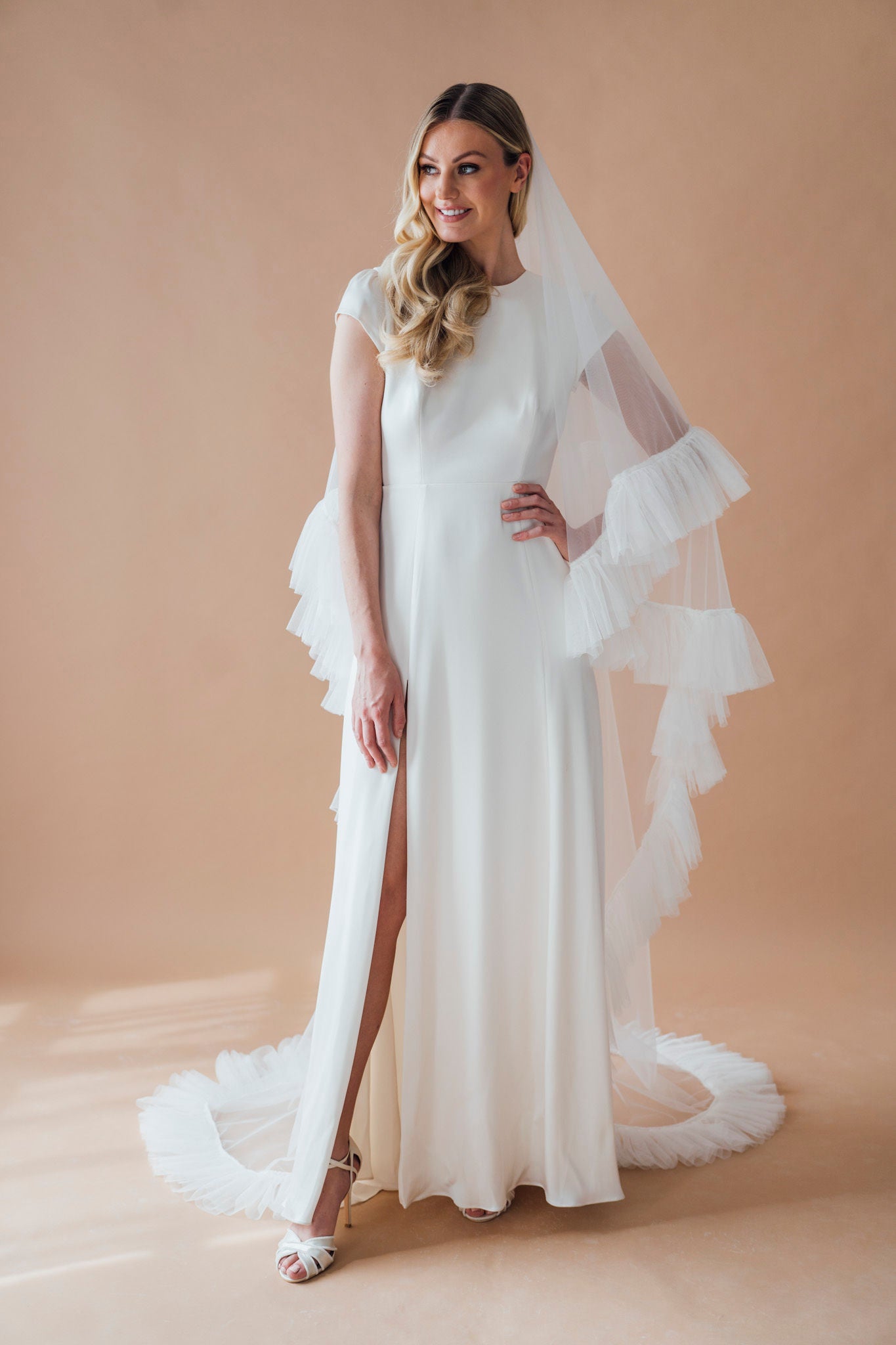 HARLOW – Two tier Ruffle veil