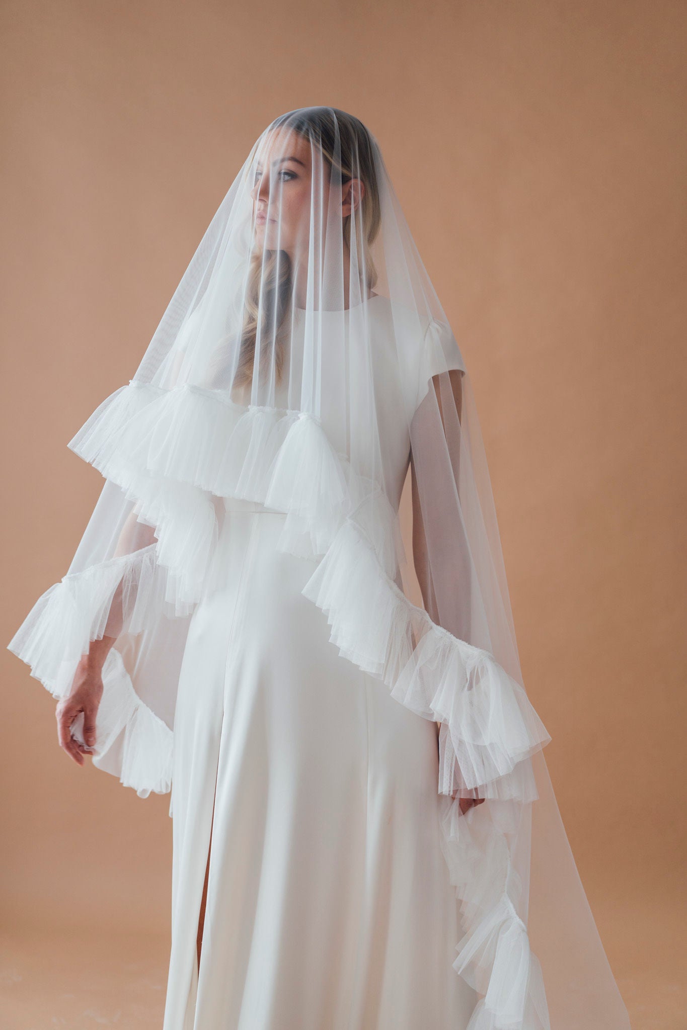 HARLOW – Two tier Ruffle veil