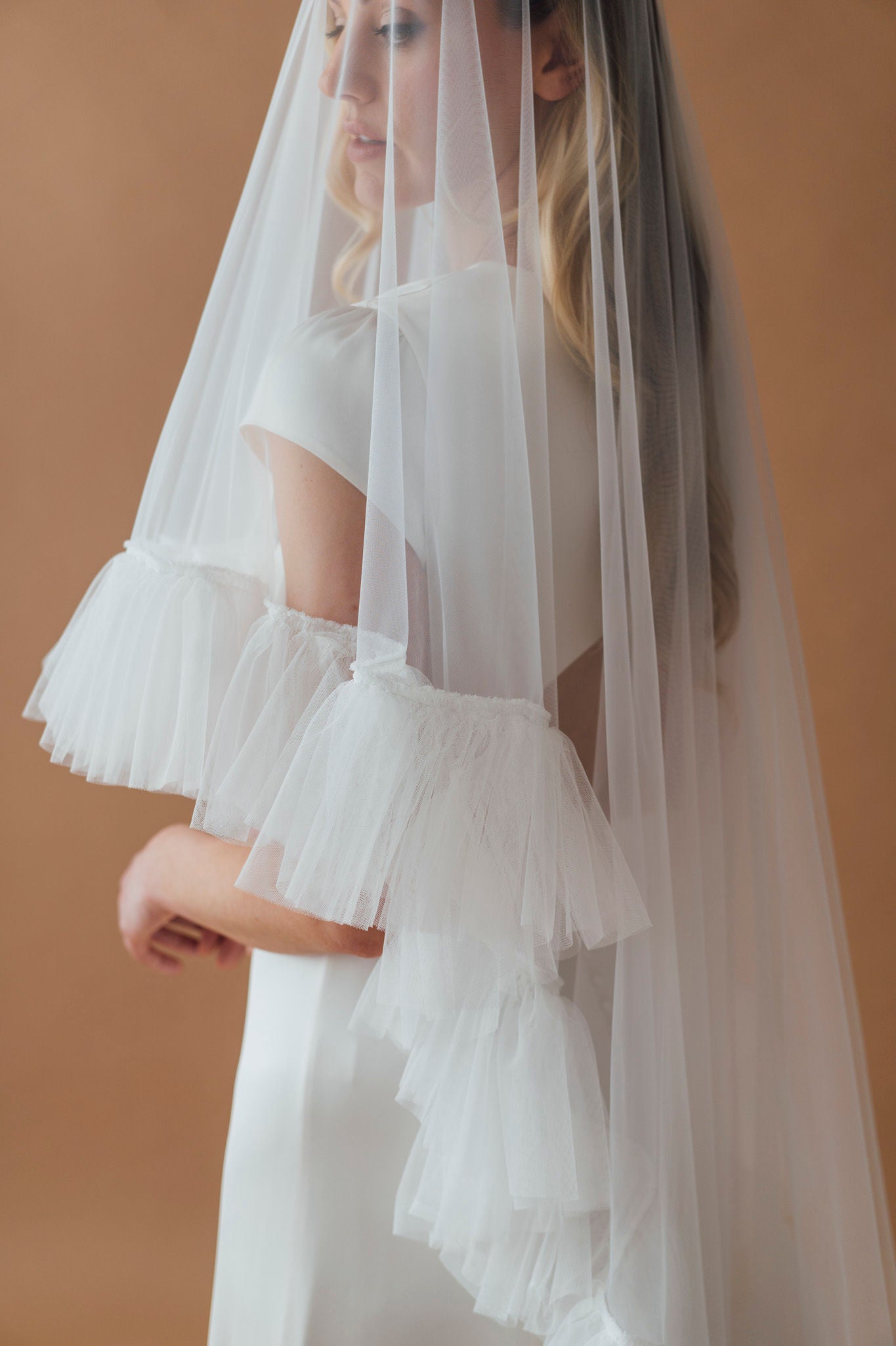 HARLOW – Two tier Ruffle veil