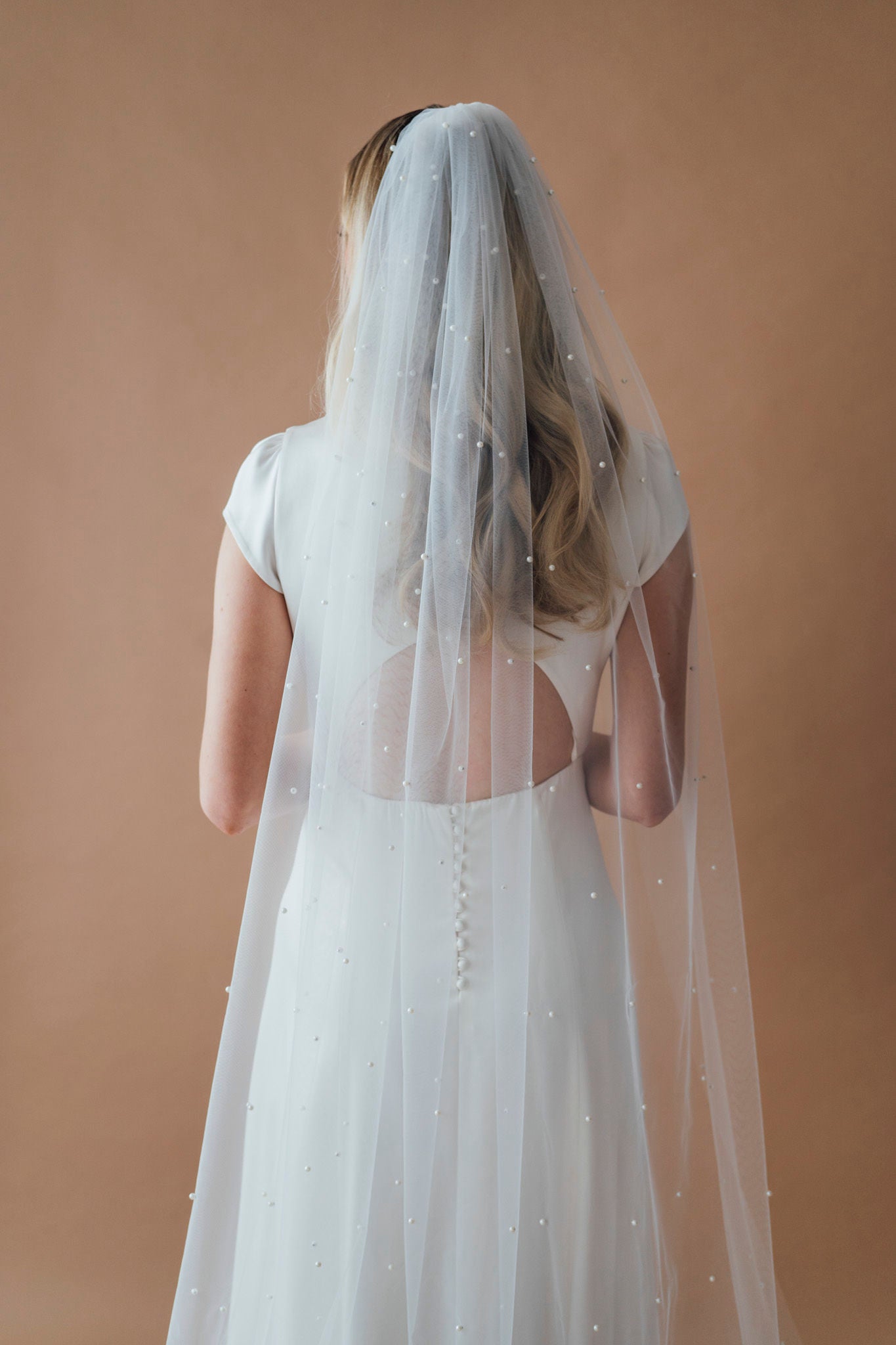 Florence Single Tier Pearl Veil